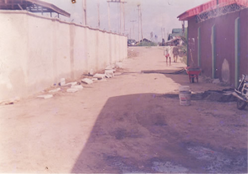 Construction+and+Car+Slot+Interlocking+Paving+Stones+on+Phase+1+Car+Park+at+Lawfab+Hotel%2C+Usubi